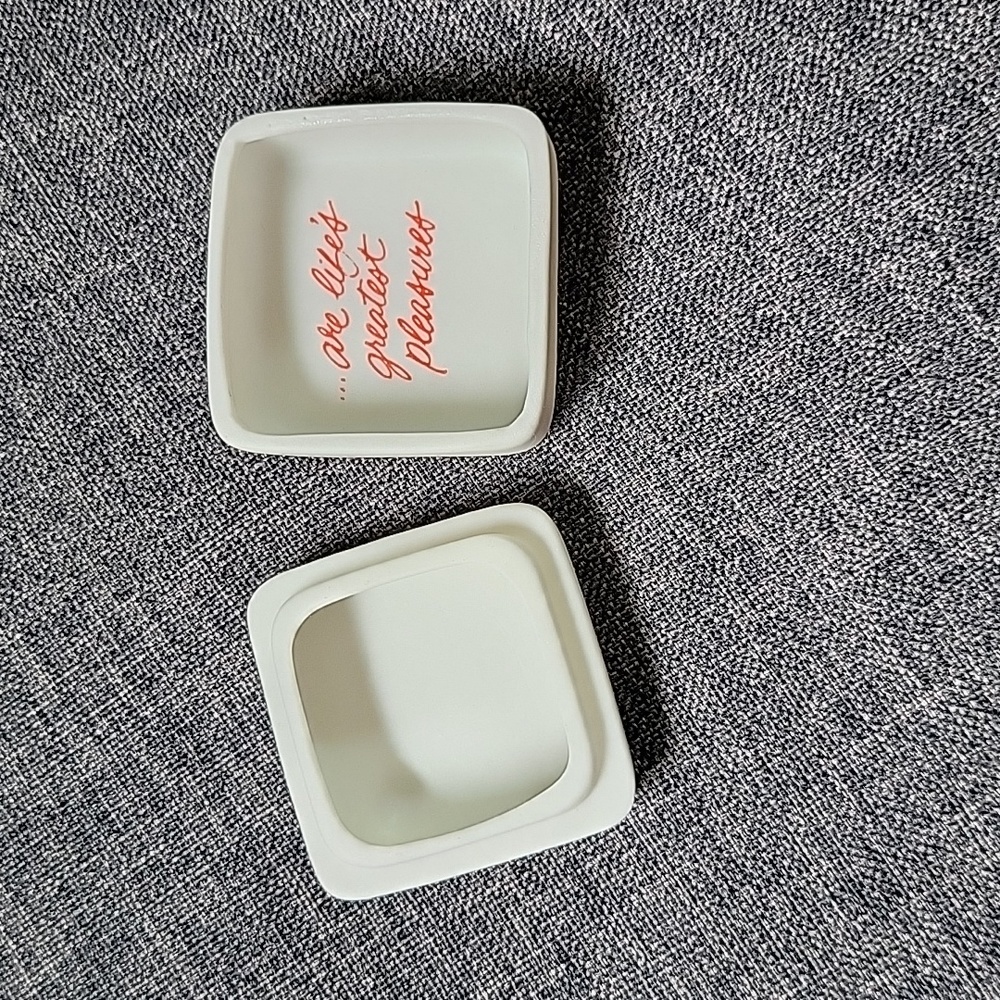 2/$8 Ladybug Square Trinket Box - Picture 3 of 4